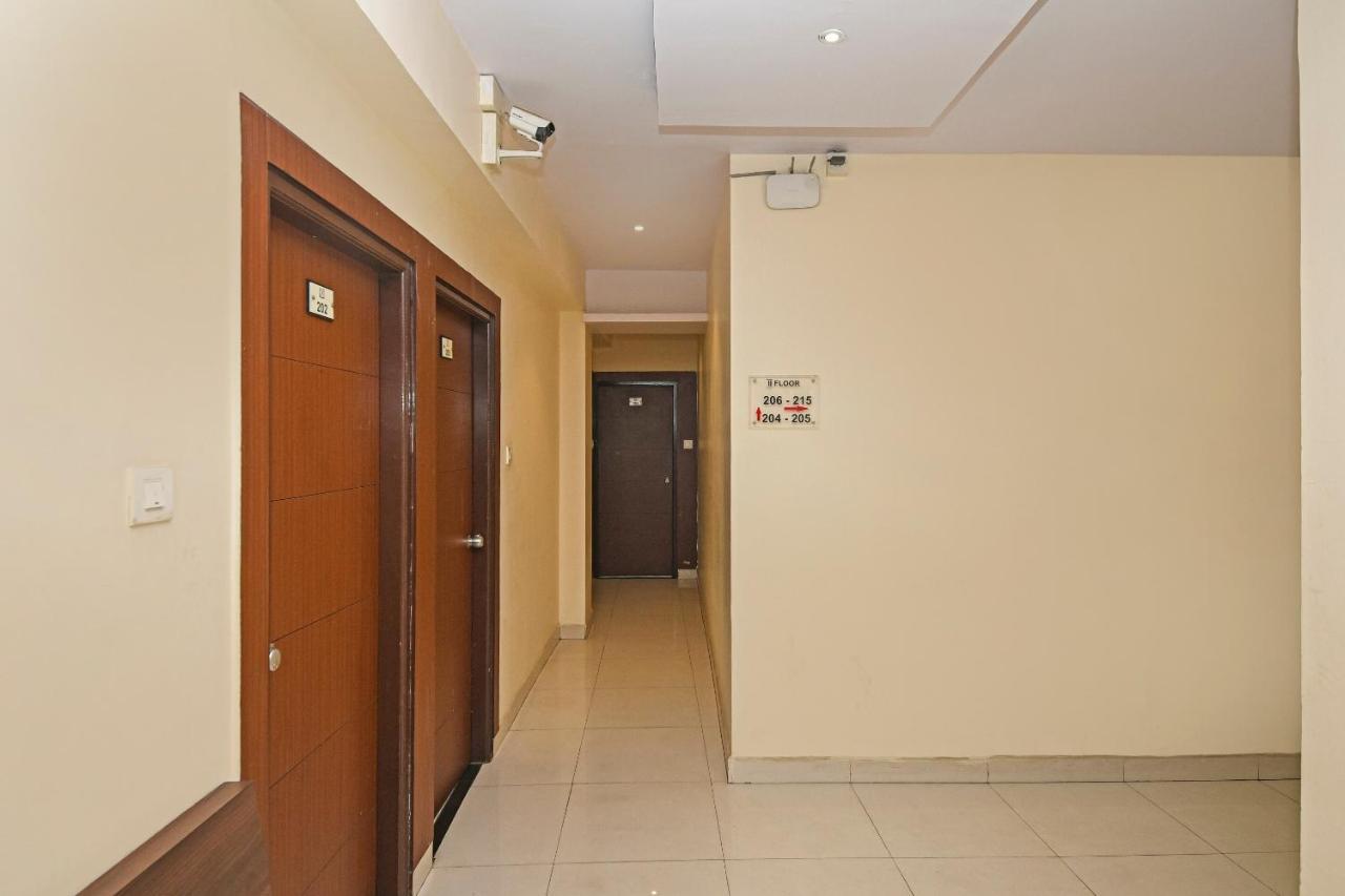 מייזור Capital O 76622 Hotel Raama Grand מראה חיצוני תמונה