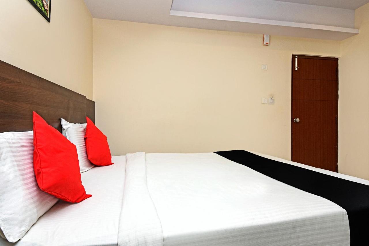מייזור Capital O 76622 Hotel Raama Grand מראה חיצוני תמונה