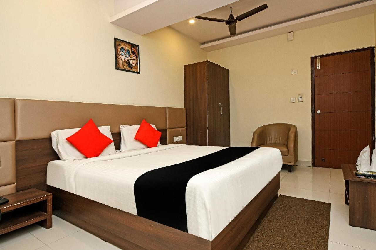 מייזור Capital O 76622 Hotel Raama Grand מראה חיצוני תמונה