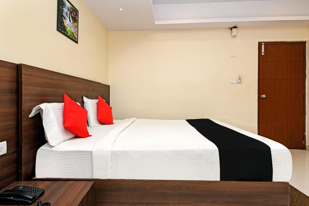 מייזור Capital O 76622 Hotel Raama Grand מראה חיצוני תמונה