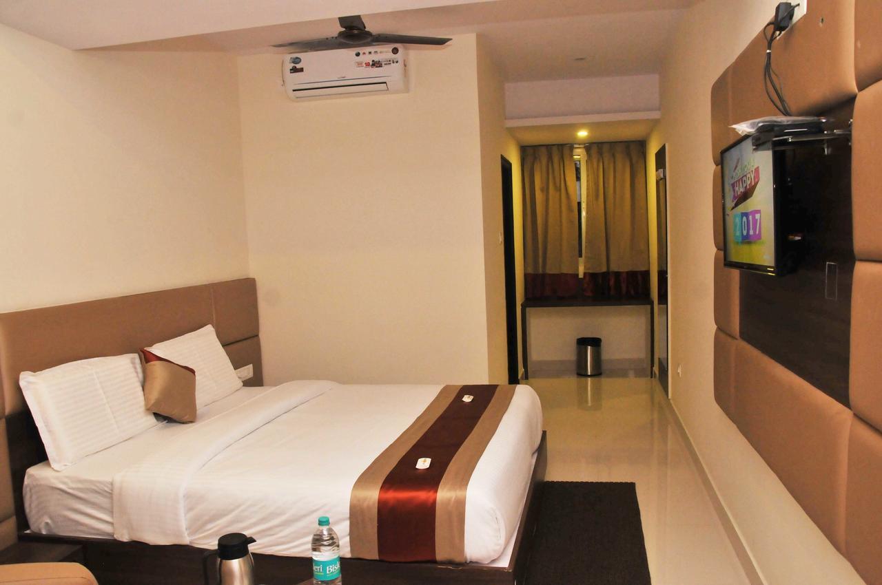 מייזור Capital O 76622 Hotel Raama Grand מראה חיצוני תמונה